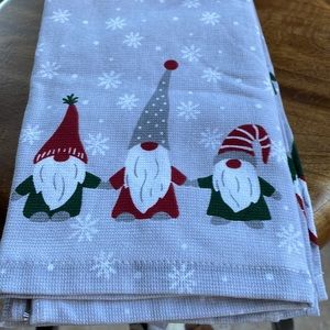 NWT Gnome Holiday Kitchen Towels